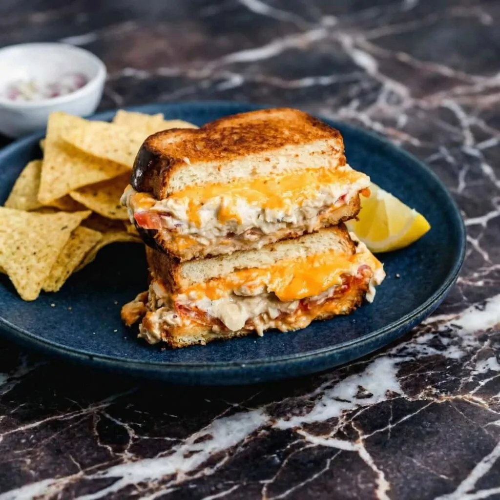 The Perfect Tuna Melt: Crispy, Melty and Nostalgic Goodness
